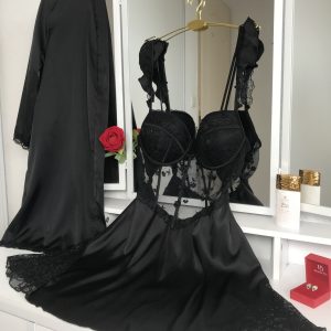 Ensemble Nuisette & Kimono – Noir élégant avec dentelle