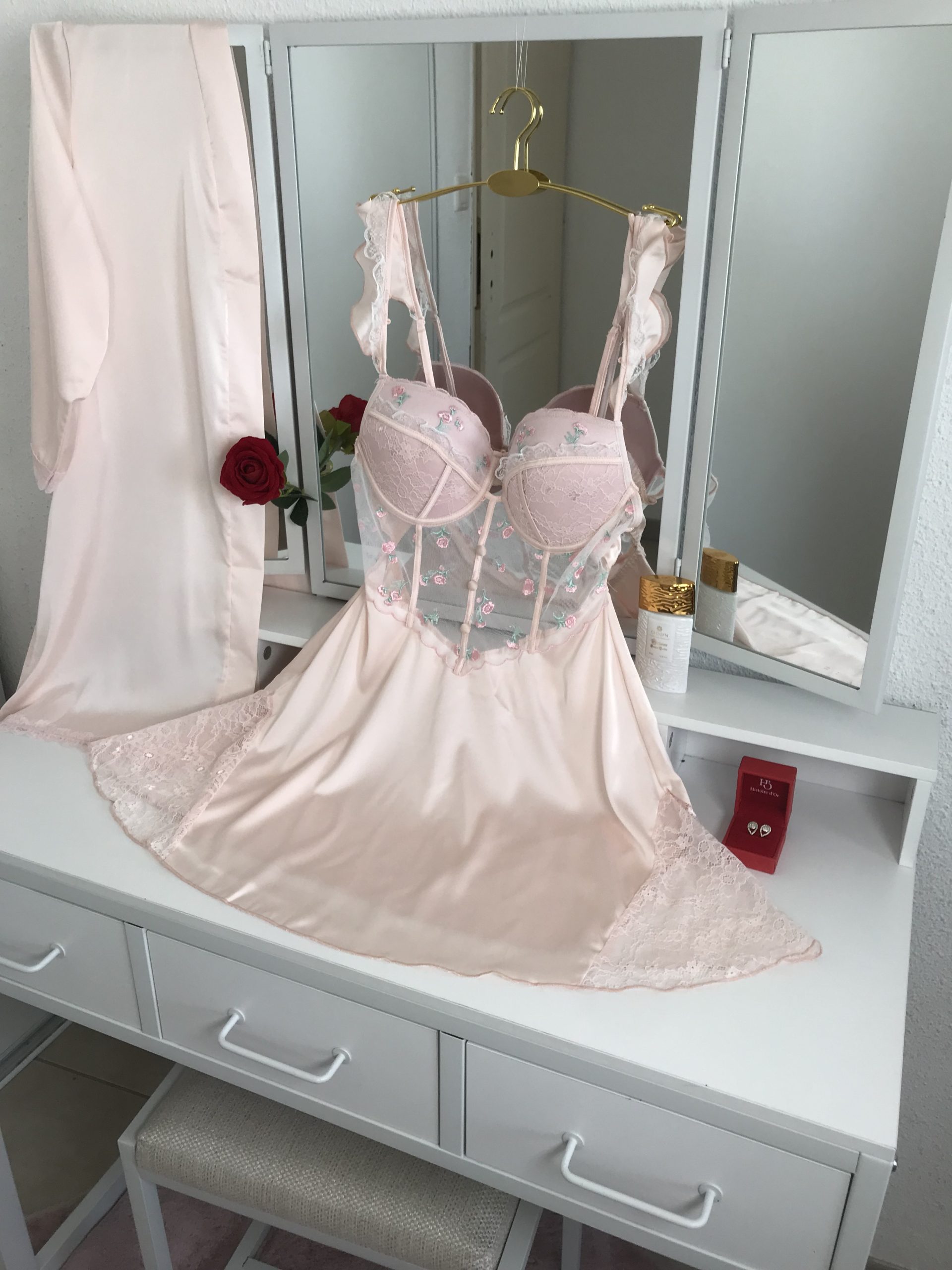 Ensemble Nuisette & Kimono - Rose orné de dentelle – Image 2
