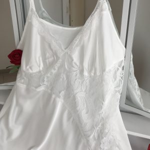 Nuisette Blanche Grande Taille avec Dentelle Transparente (XL au 5XL)